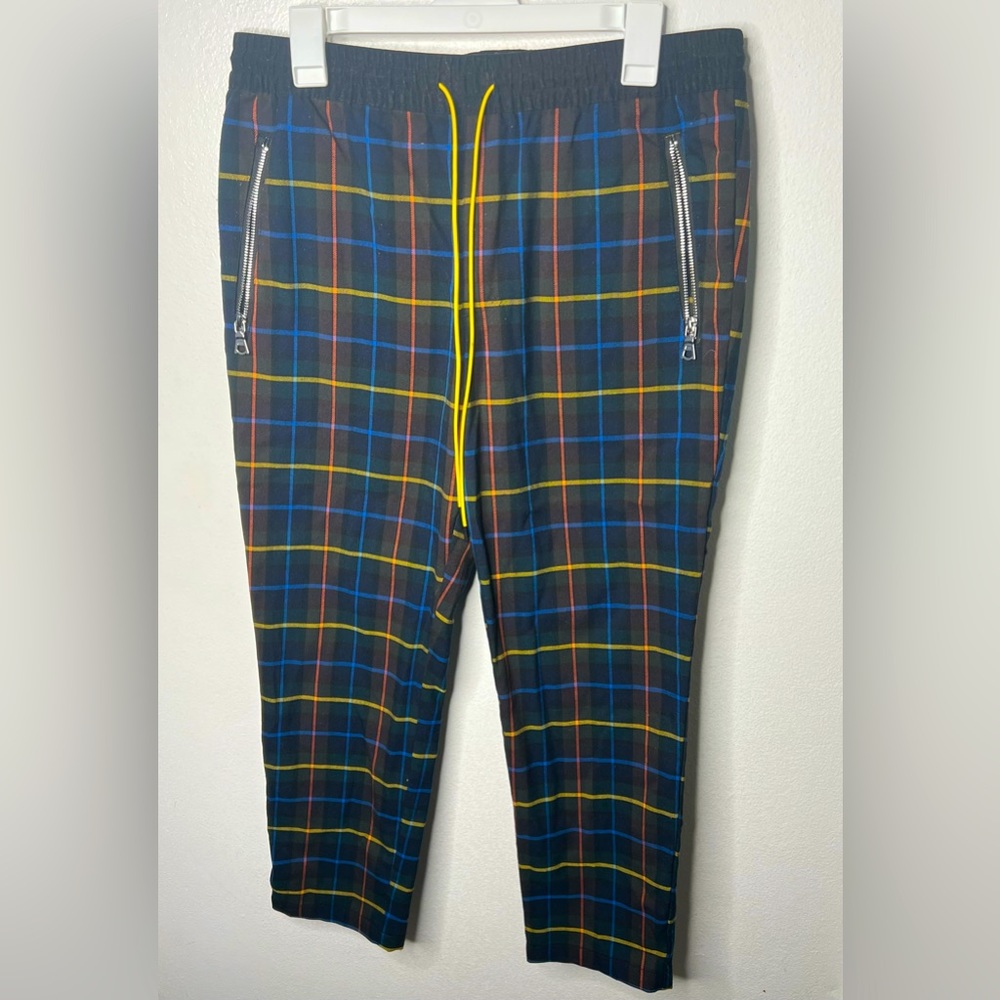 Male joggers but with a casual twist from FNM Collection in a size Large